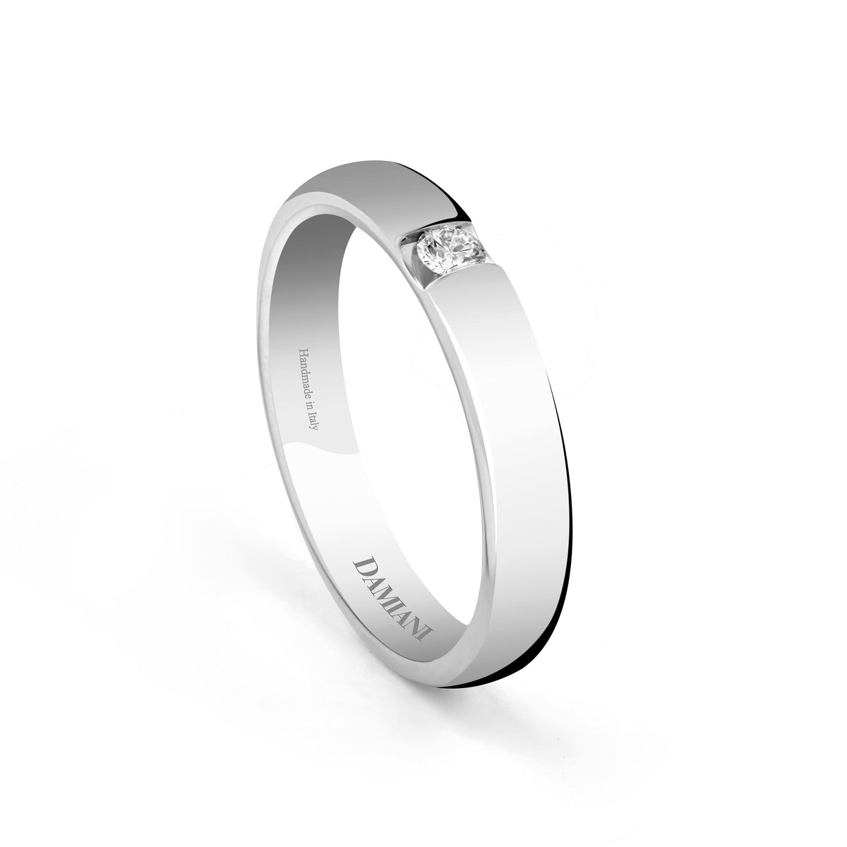 Damiani Veramore Ring 20035641, An 18k white gold ring set with diamonds