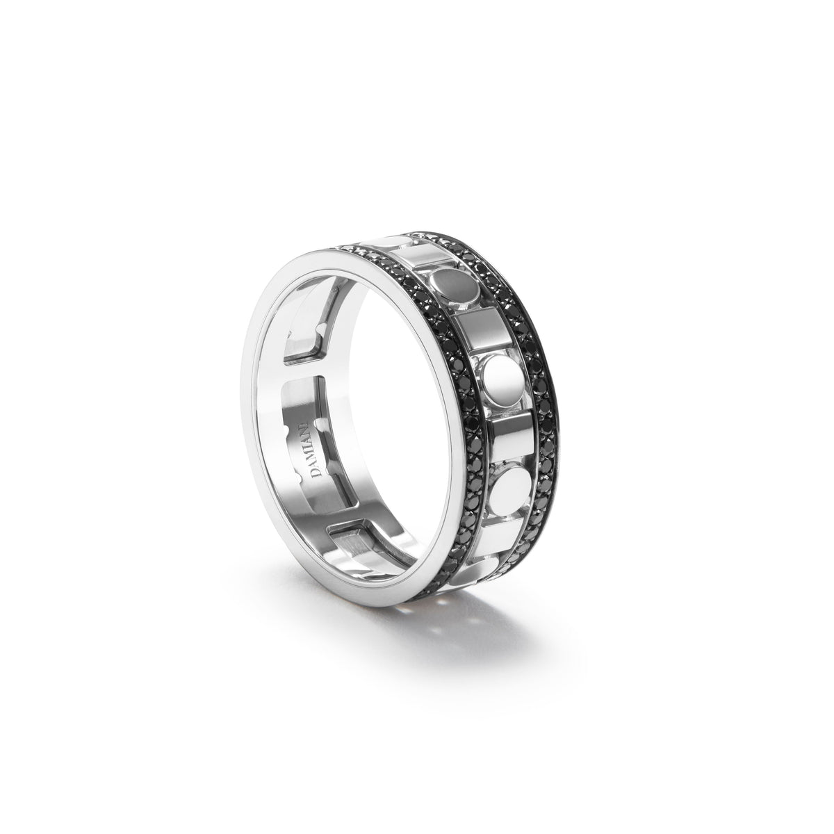 Damiani Belle Epoque Ring 20111819, An 18k white gold ring set with diamonds