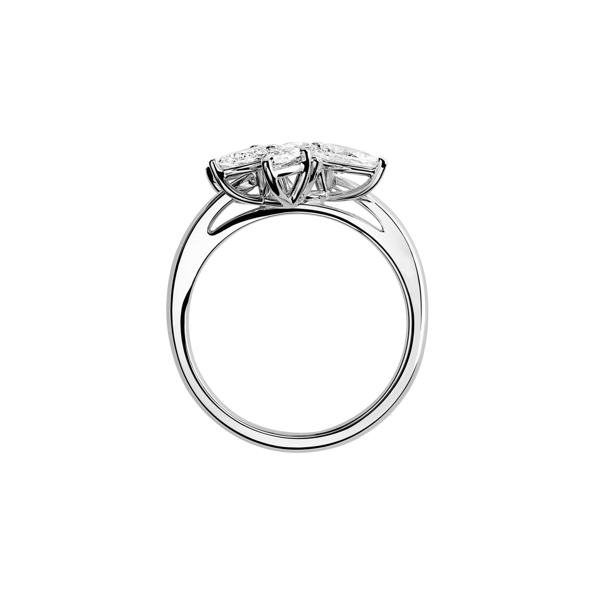Chopard L'Heure du Diamant ring in 18k ethical white gold with diamonds, view 3