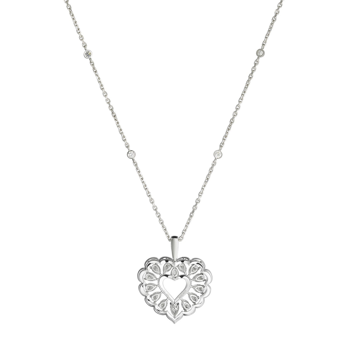 Chopard Precious Lace pendant in 18k ethical white gold with diamonds, view 4