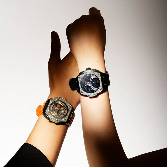 VERTU GRAND WATCH BLACK AND ORANGE CARBON FIBRE, view 2