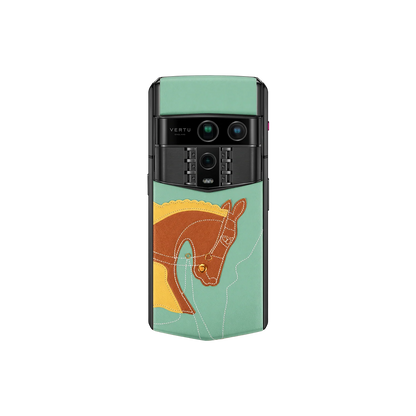 VERTU AGENT Q PHONE SANCAI HORSE COLLECTION GREEN CALFSKIN, close-up of the case with calf leather case
