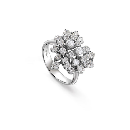 Damiani Mimosa Ring 20084782, An 18k white gold ring set with diamonds