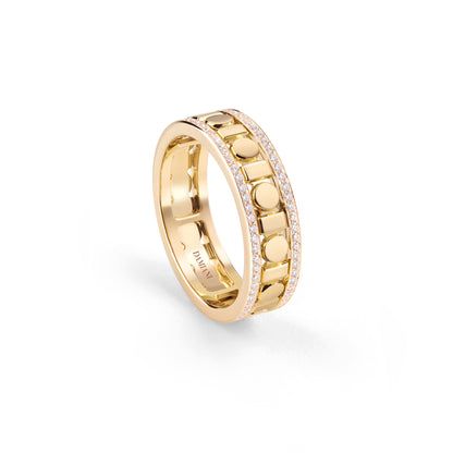 Damiani Belle Epoque Reel Ring 20093137, Yellow-Gold Band Ring with Diamond Borders, 5.7 mm