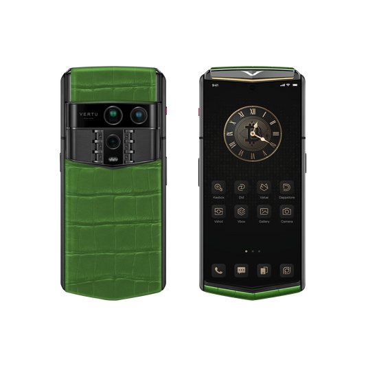 VERTU AGENT Q PHONE BESPOKE BAMBOO GREEN GOLD I ALLIGATOR SKIN, rear panel and screen, alligator leather and gold case