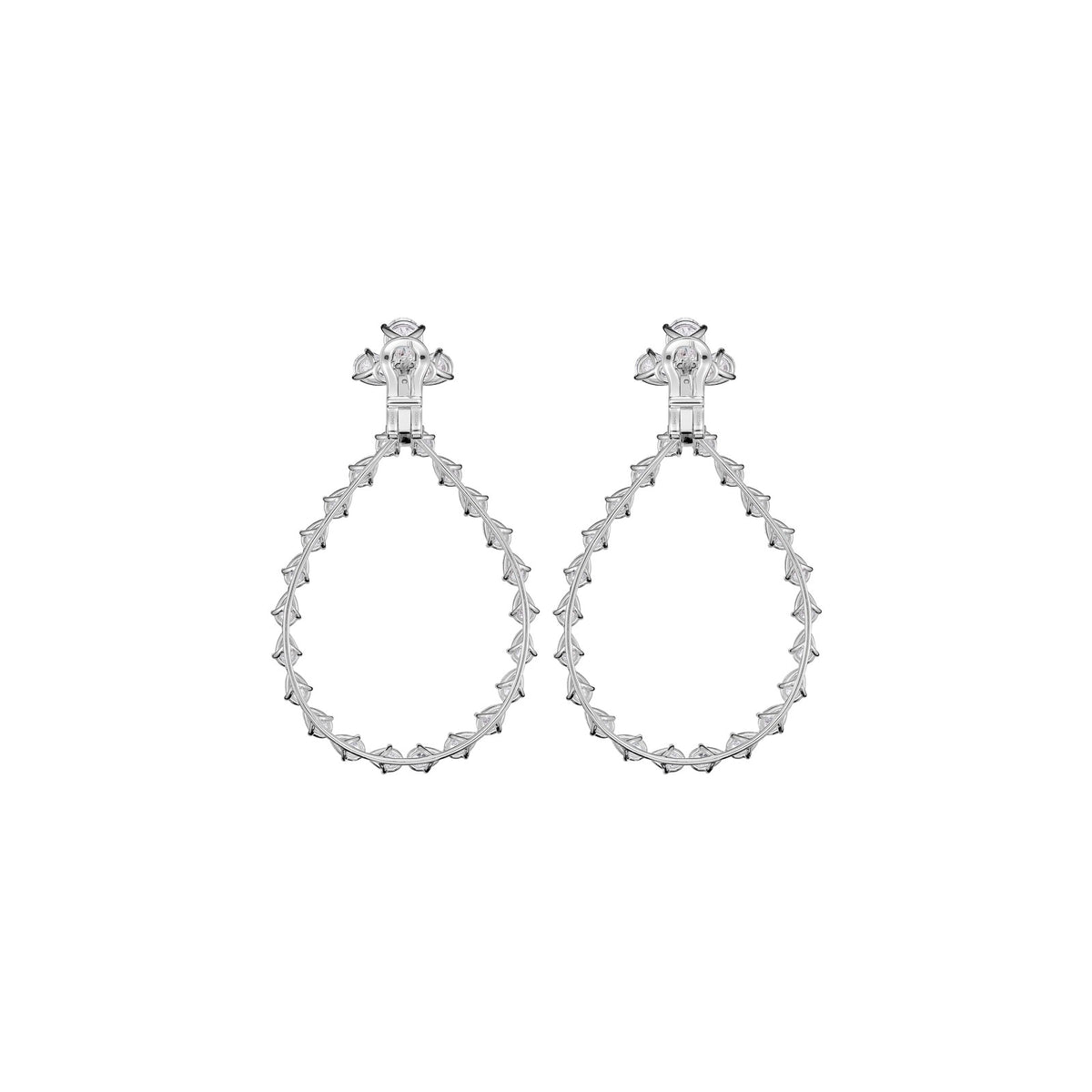 Chopard L'Heure du Diamant earrings in 18k ethical white gold with diamonds view 4