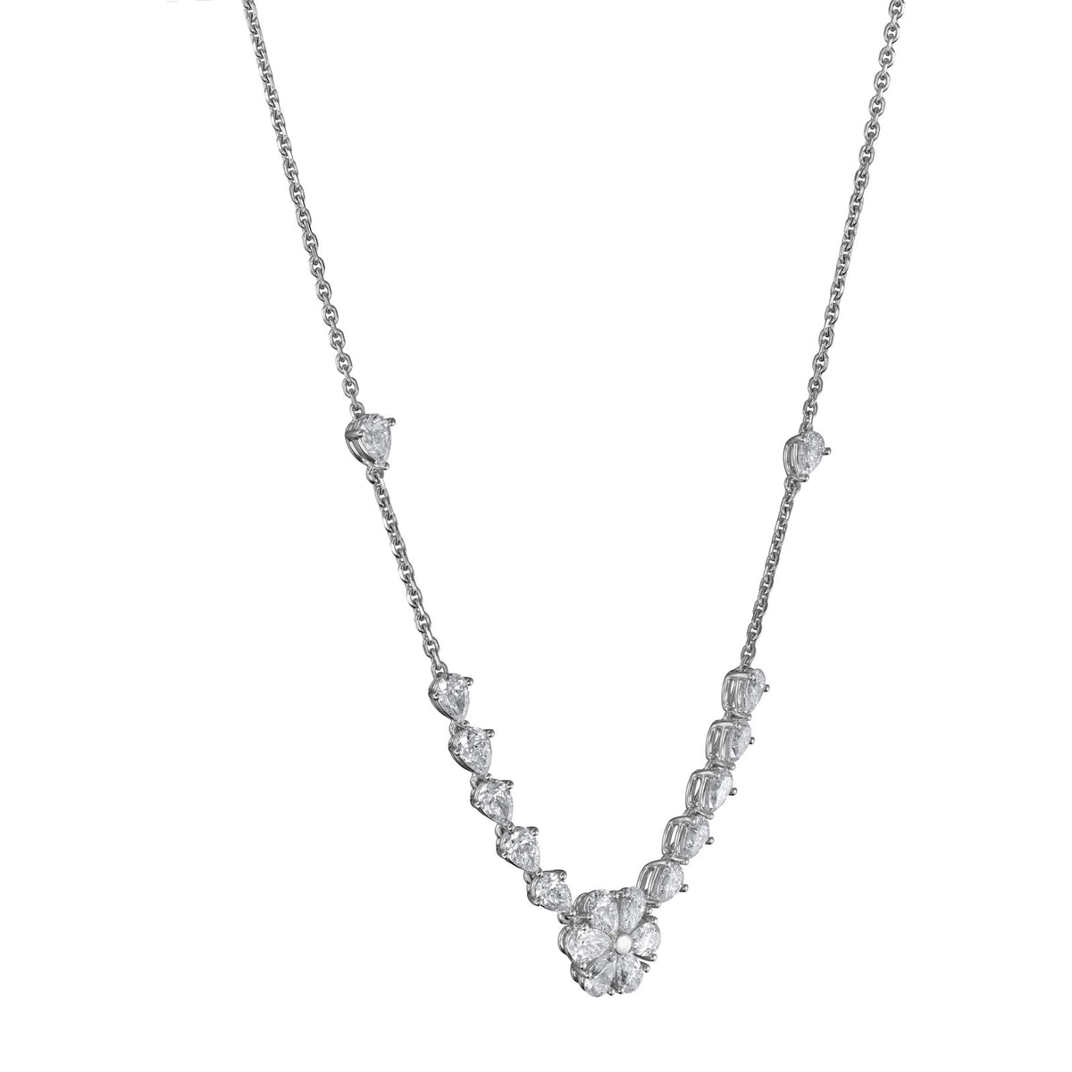 Chopard L'Heure du Diamant necklace in 18k ethical white gold with diamonds view 2