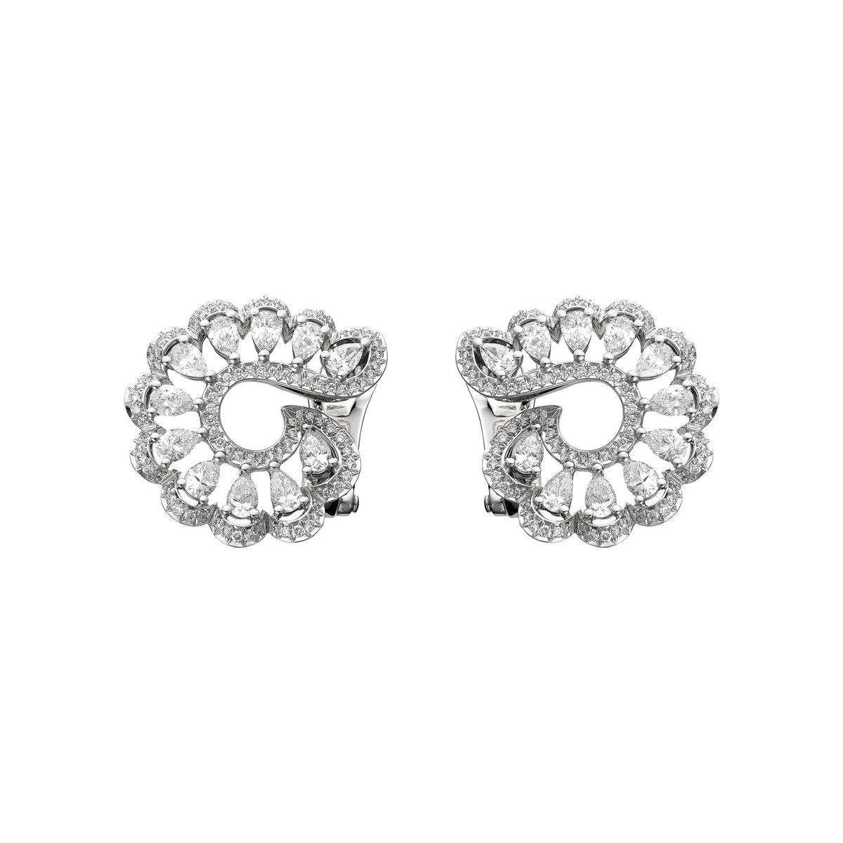 Chopard Precious Lace earrings in 18k ethical white gold with diamonds view 4