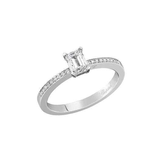 Chopard Solitaire ring in platinum with diamonds