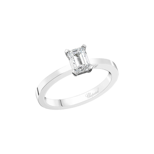 Chopard Solitaire ring in platinum with diamonds