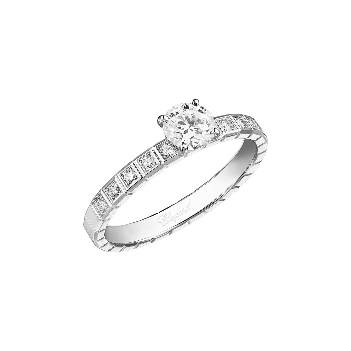 Chopard Solitaire ring in platinum with diamonds