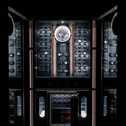 Buben & Zorweg Solitaire safe, wing doors open in the dark
