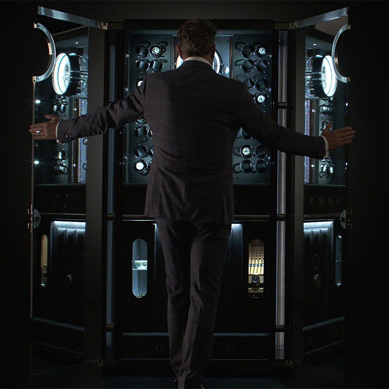 Buben & Zorweg Solitaire safe, opening the wing doors