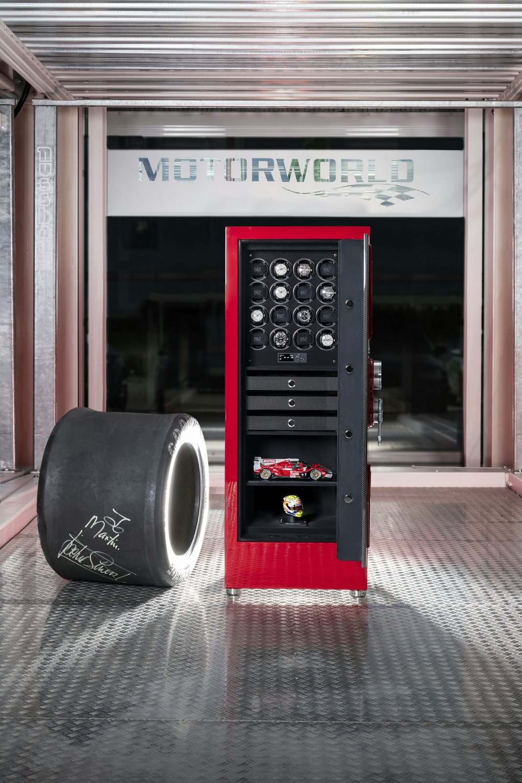 Buben & Zorweg Turbo safe, Modena Red with the door open